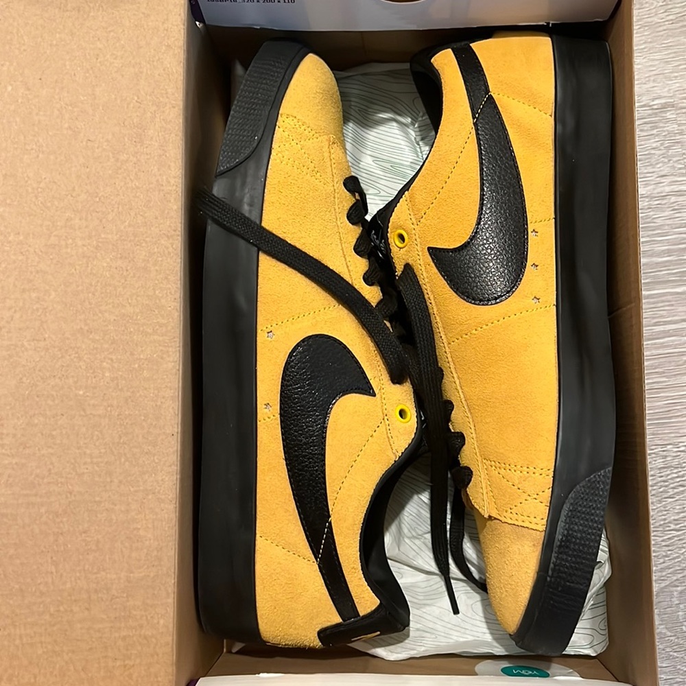Brand new Nike SB Blazer Low GT- University Gold Black